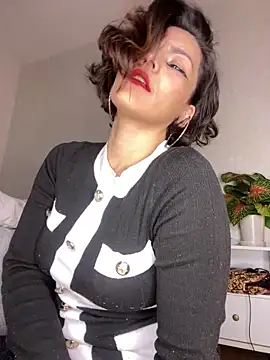 eva luz online show from 8, 4, 2026