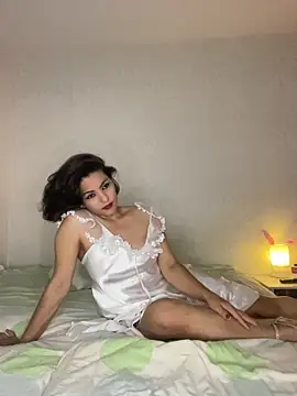 Snapshot of eva_luz chatting on 19, 7, 2026 eva luz online show from 19, 7, 2026