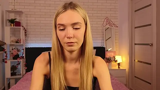 NikkiRyx online show from 11, 7, 2026