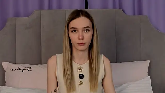 Snapshot of NikkiRyx chatting on 4, 5, 2026 NikkiRyx online show from 4, 5, 2026