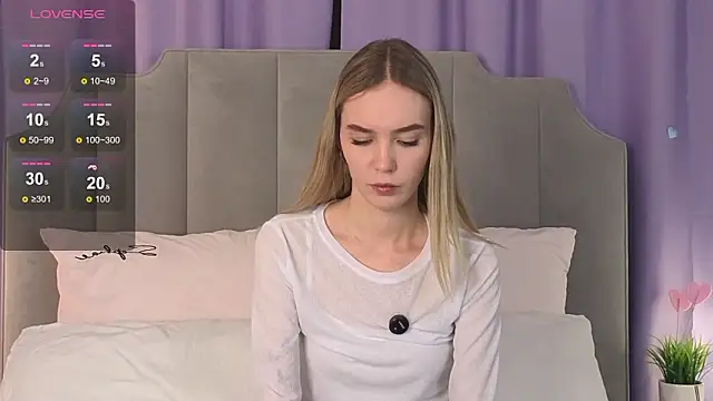 NikkiRyx online show from 4, 3, 2026