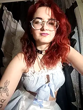 Snapshot of Persefoha chatting on 28, 4, 2026 Persefoha online show from 28, 4, 2026