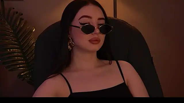 Snapshot of ArianaLim chatting on 6, 5, 2026 ArianaLim online show from 6, 5, 2026