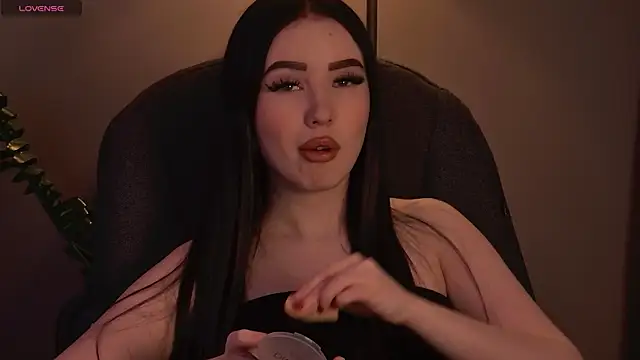 ArianaLim online show from 12, 4, 2026