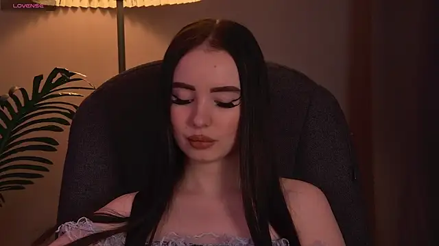 ArianaLim online show from 4, 3, 2026