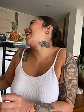 foxxy lover online show from 14, 4, 2026