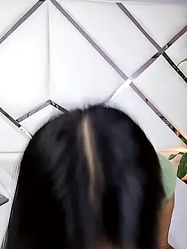 Noa Baker online show from 19, 4, 2026