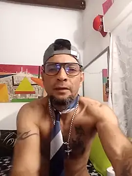 yoahotpetrafiery online show from 10, 3, 2026