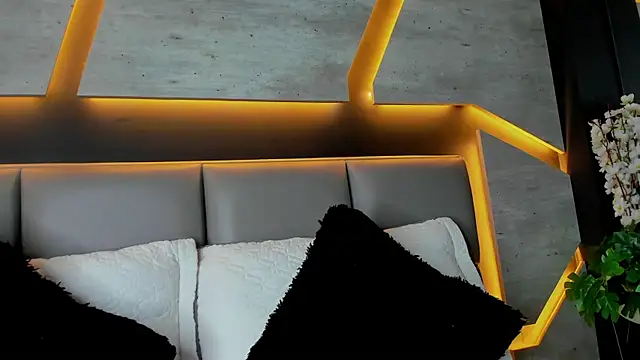 Valeriabigass online show from 6, 2, 2026