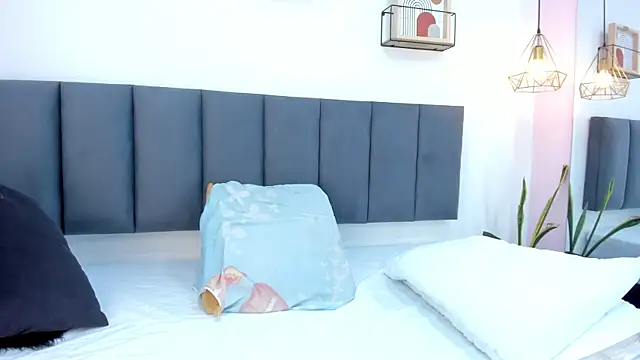 sam doll  online show from 3, 6, 2026