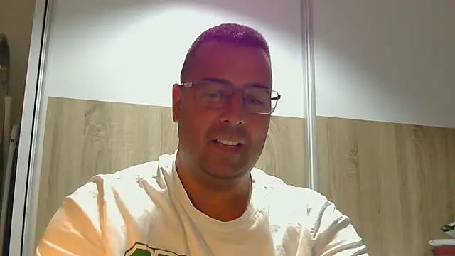 Snapshot of VanillaTime78-Jorge chatting on 22, 5, 2026 VanillaTime78-Jorge online show from 22, 5, 2026