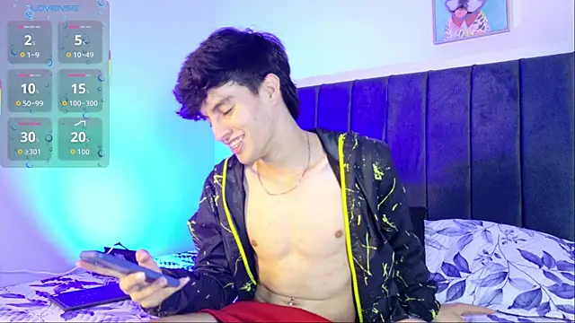 Snapshot of axxxel_twink chatting on 5, 6, 2026 axxxel twink online show from 5, 6, 2026