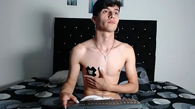 axxxel twink online show from 10, 2, 2026