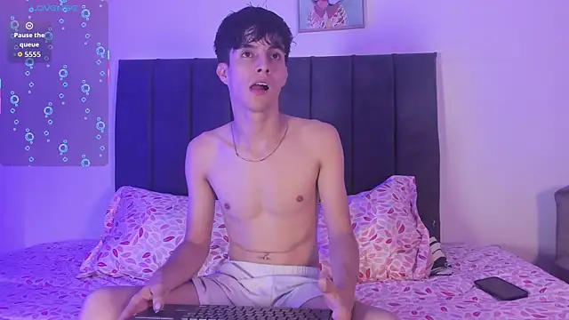 Snapshot of axxxel_twink chatting on 22, 5, 2026 axxxel twink online show from 22, 5, 2026