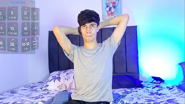 Snapshot of axxxel_twink chatting on 3, 6, 2026 axxxel twink online show from 3, 6, 2026