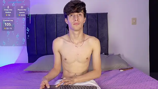 Snapshot of axxxel_twink chatting on 6, 7, 2026 axxxel twink online show from 6, 7, 2026