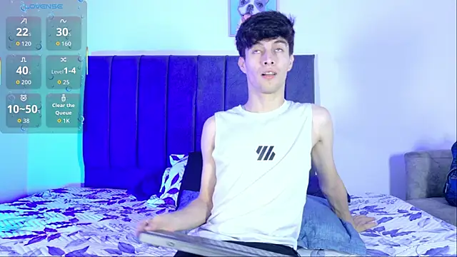 Snapshot of axxxel_twink chatting on 5, 6, 2026 axxxel twink online show from 5, 6, 2026