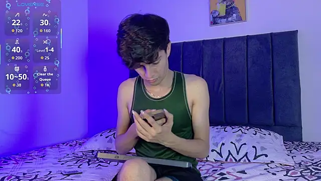 Snapshot of axxxel_twink chatting on 30, 6, 2026 axxxel twink online show from 30, 6, 2026