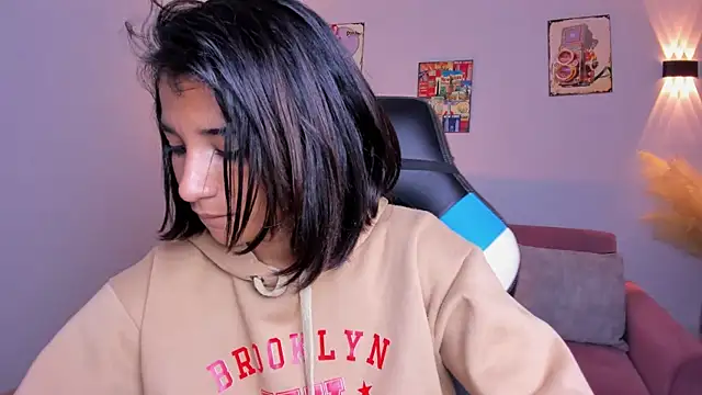 Emily bruss online show from 22, 7, 2026