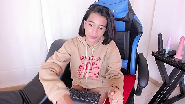 Emily bruss online show from 14, 4, 2026