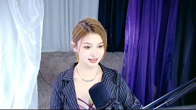 Yunny-888 online show from 9, 2, 2026