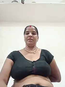 Snapshot of punamji_sexe chatting on 7, 6, 2026 punamji sexe online show from 7, 6, 2026