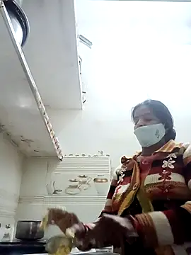 punamji sexe online show from 4, 2, 2026