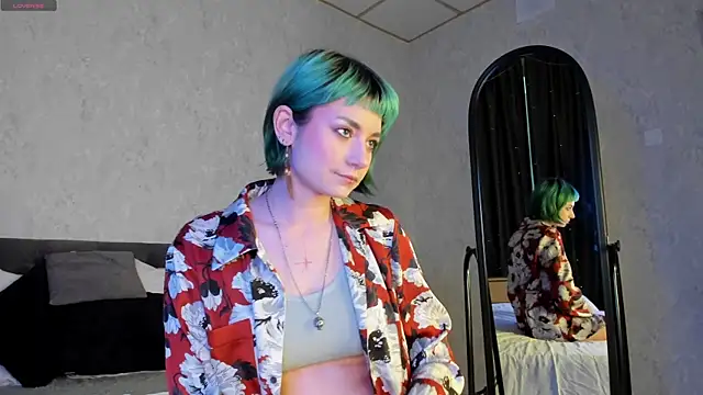 Snapshot of Scarle_Whisper chatting on 27, 5, 2026 Scarle Whisper online show from 27, 5, 2026