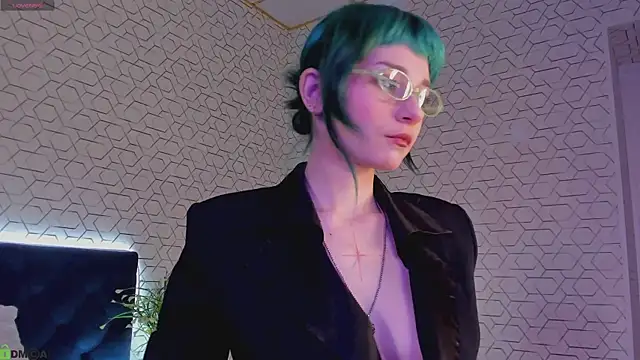 Scarle Whisper online show from 21, 4, 2026