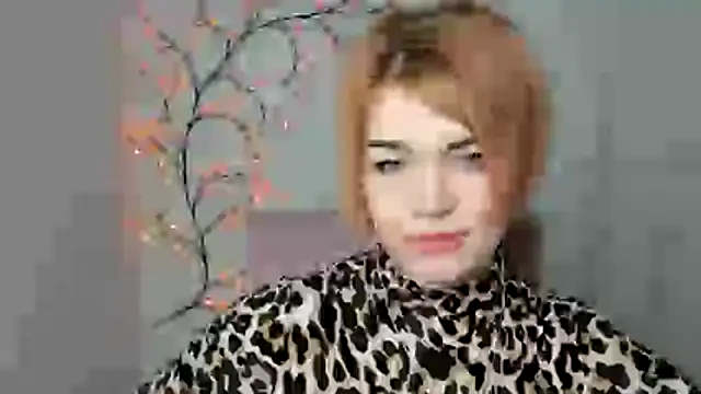 CuttieEmma online show from 4, 4, 2026