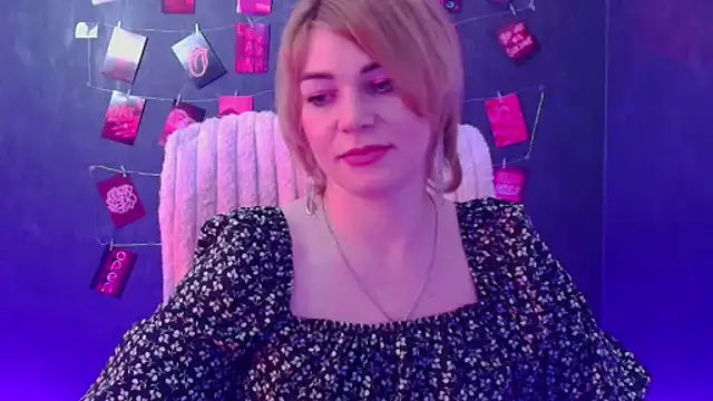 CuttieEmma online show from 24, 3, 2026