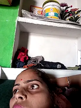 Priyakoli4568 online show from 13, 4, 2026