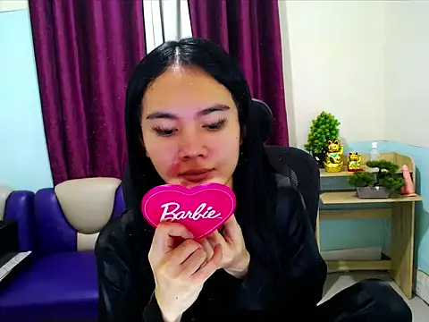 devine goddess online show from 18, 4, 2026