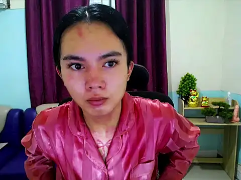 Snapshot of devine_goddess chatting on 23, 4, 2026 devine goddess online show from 23, 4, 2026