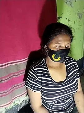 Romantic-Couple999 online show from 11, 2, 2026