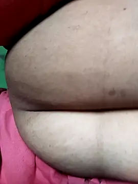 Snapshot of Romantic-Couple999 chatting on 26, 4, 2026 Romantic-Couple999 online show from 26, 4, 2026