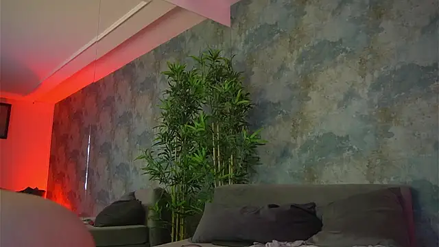 EvaBerryy online show from 6, 4, 2026