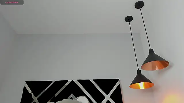 Snapshot of Lara_pons chatting on 28, 7, 2026 Lara pons online show from 28, 7, 2026
