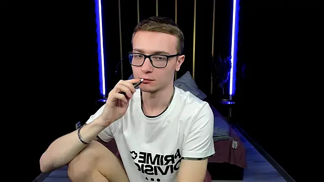 Snapshot of Emmit_Barker chatting on 28, 5, 2026 Emmit Barker online show from 28, 5, 2026