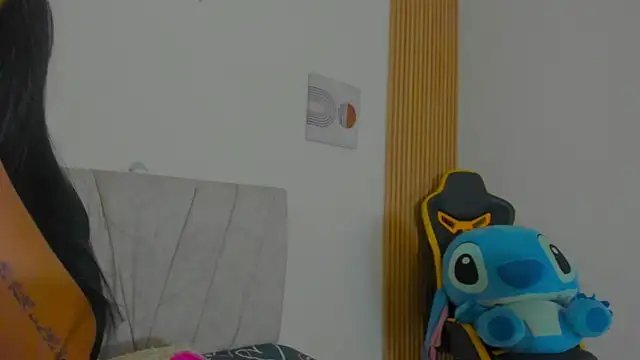 alix pretty18 online show from 10, 3, 2026