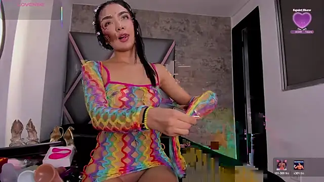 Emily-Queen03 online show from 23, 4, 2026