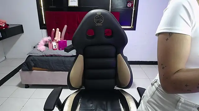 Lynn turner online show from 10, 4, 2026