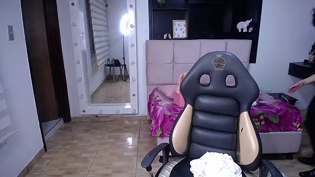 Lynn turner online show from 29, 3, 2026