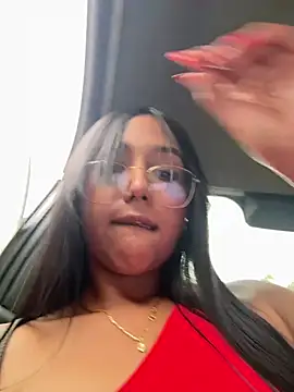 Lucianaaguzman online show from 18, 2, 2026