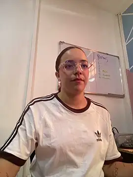 Miss Dior2 online show from 9, 2, 2026