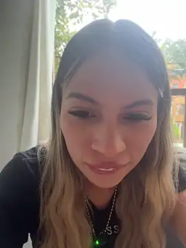 Snapshot of Mia_Rosee1 chatting on 30, 5, 2026 Mia Rosee1 online show from 30, 5, 2026