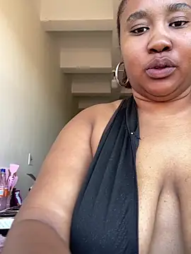 MeekyCurvyAss online show from 12, 5, 2026