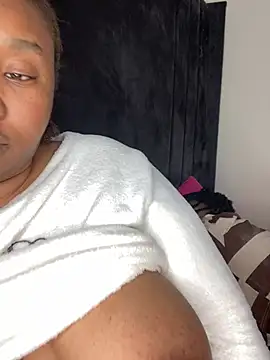 MeekyCurvyAss online show from 20, 5, 2026