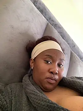 MeekyCurvyAss online show from 19, 7, 2026