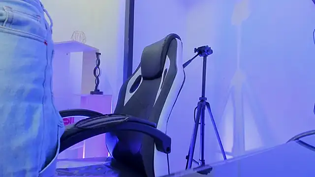 GemmaBrown online show from 24, 2, 2026